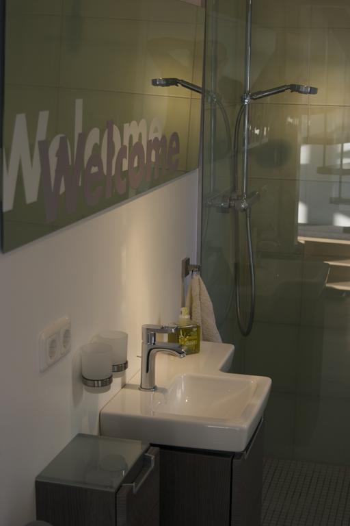 Hommage Appartements Waren  Chambre photo